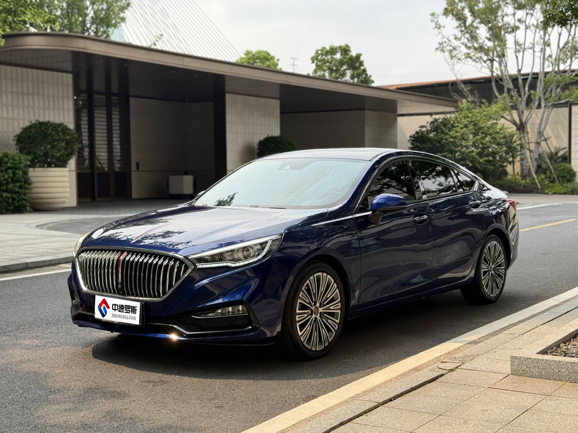 Hongqi H5 2020 1.8T Automatic Intelligent Connection Flagship Edition