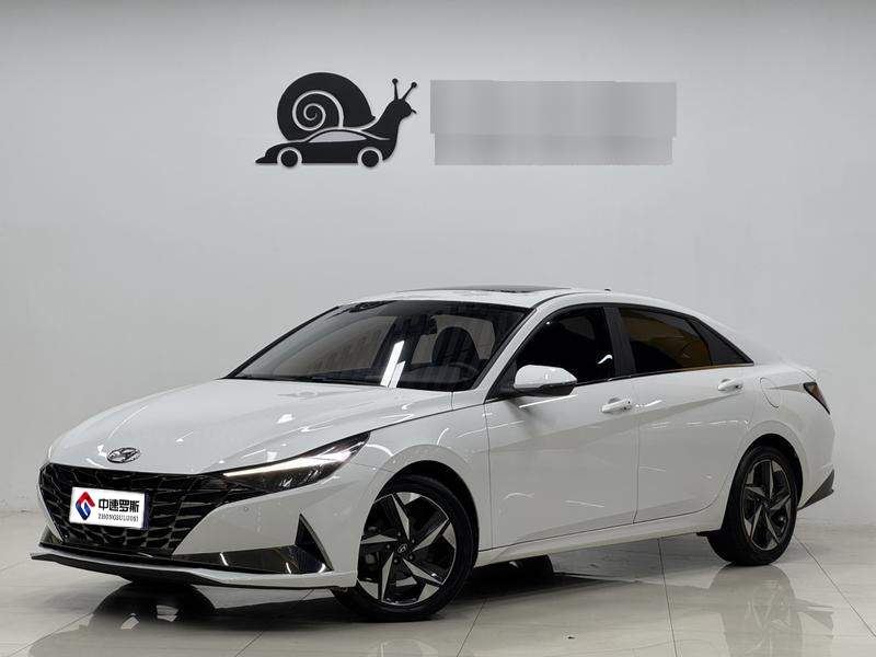 Elantra 2022 1.5L CVT LUX Premium Edition